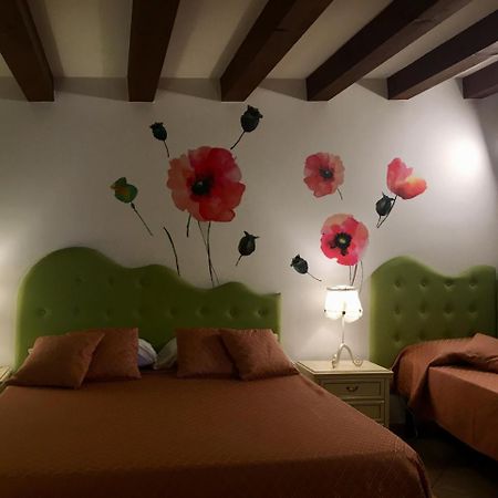 Flower Inn Ciampino Exterior foto